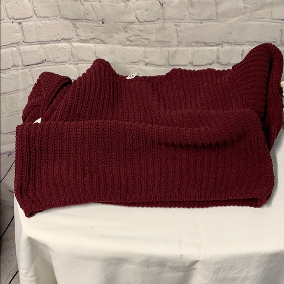 Girls H&M sweater - Picture 6 of 6